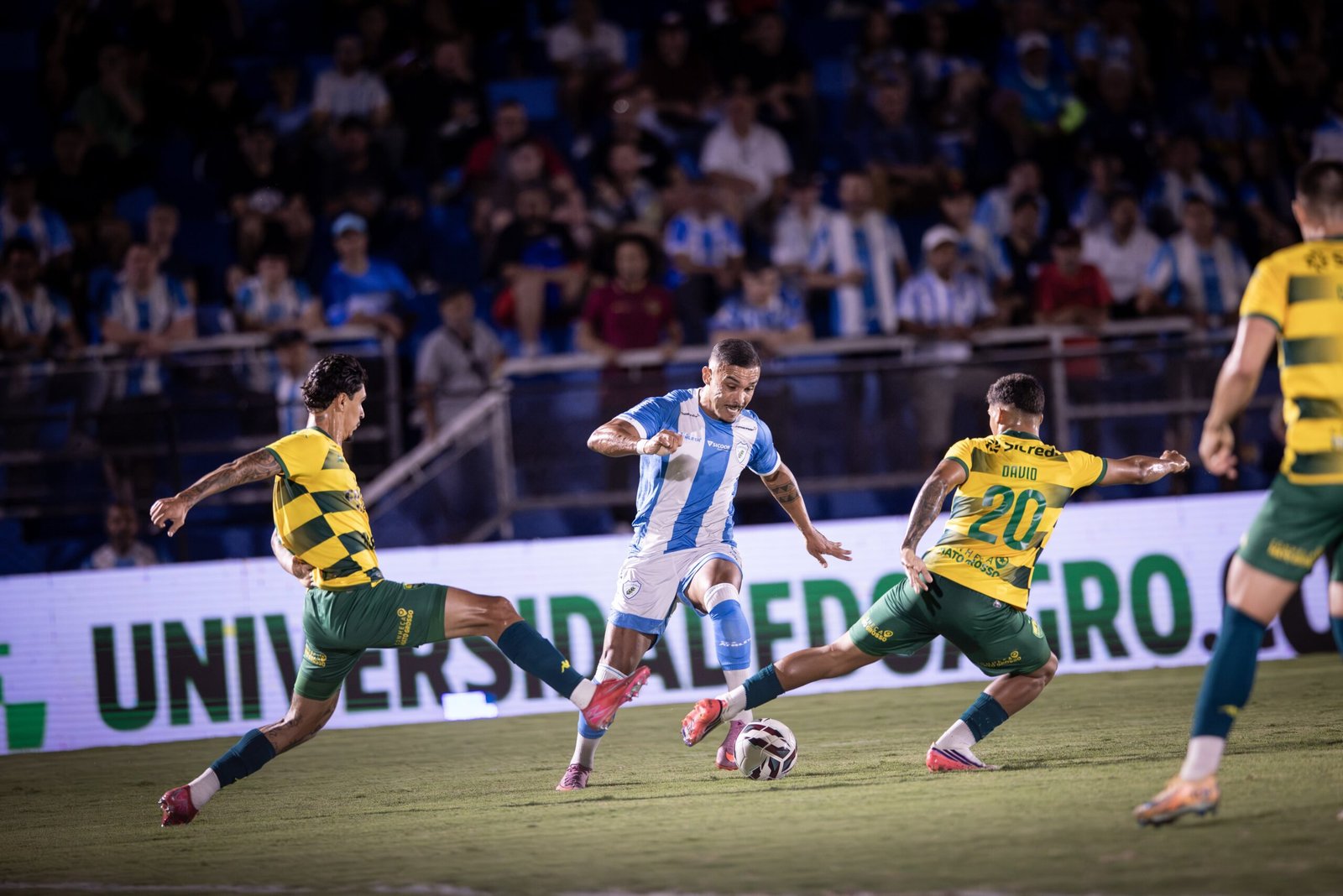 Londrina mantém chances matemáticas de sair do Z4 na Série B; veja as contas