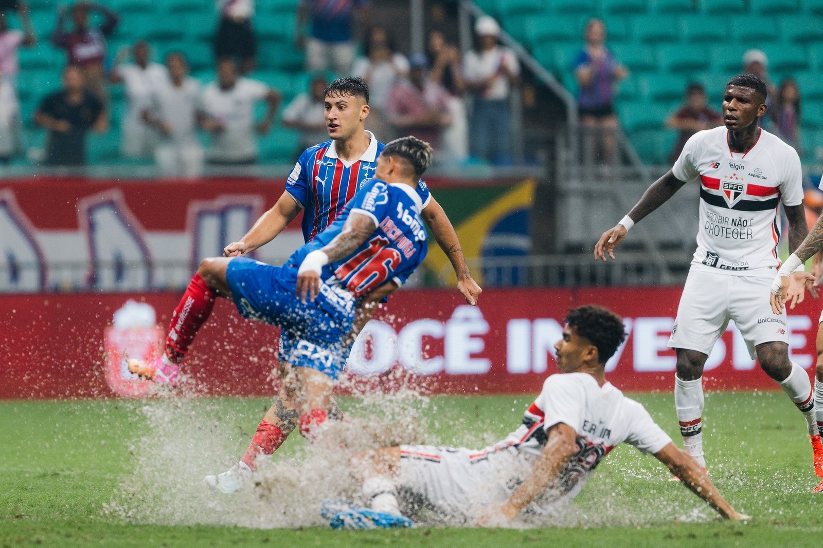 Em derrota fora, São Paulo tem o pior desempenho defensivo desde o retorno de Dorival Júnior