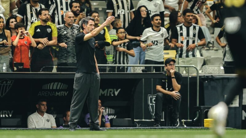 Domínguez faz diagnóstico sobre fase do Atlético-MG e pede humildade: “Em vez de reagir, agir”