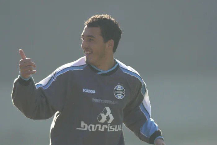 Morre o ex-volante do Grêmio Émerson Leal
