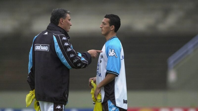 Ex-volante Émerson era da base do Grêmio e foi campeão da Copa do Brasil de 2001