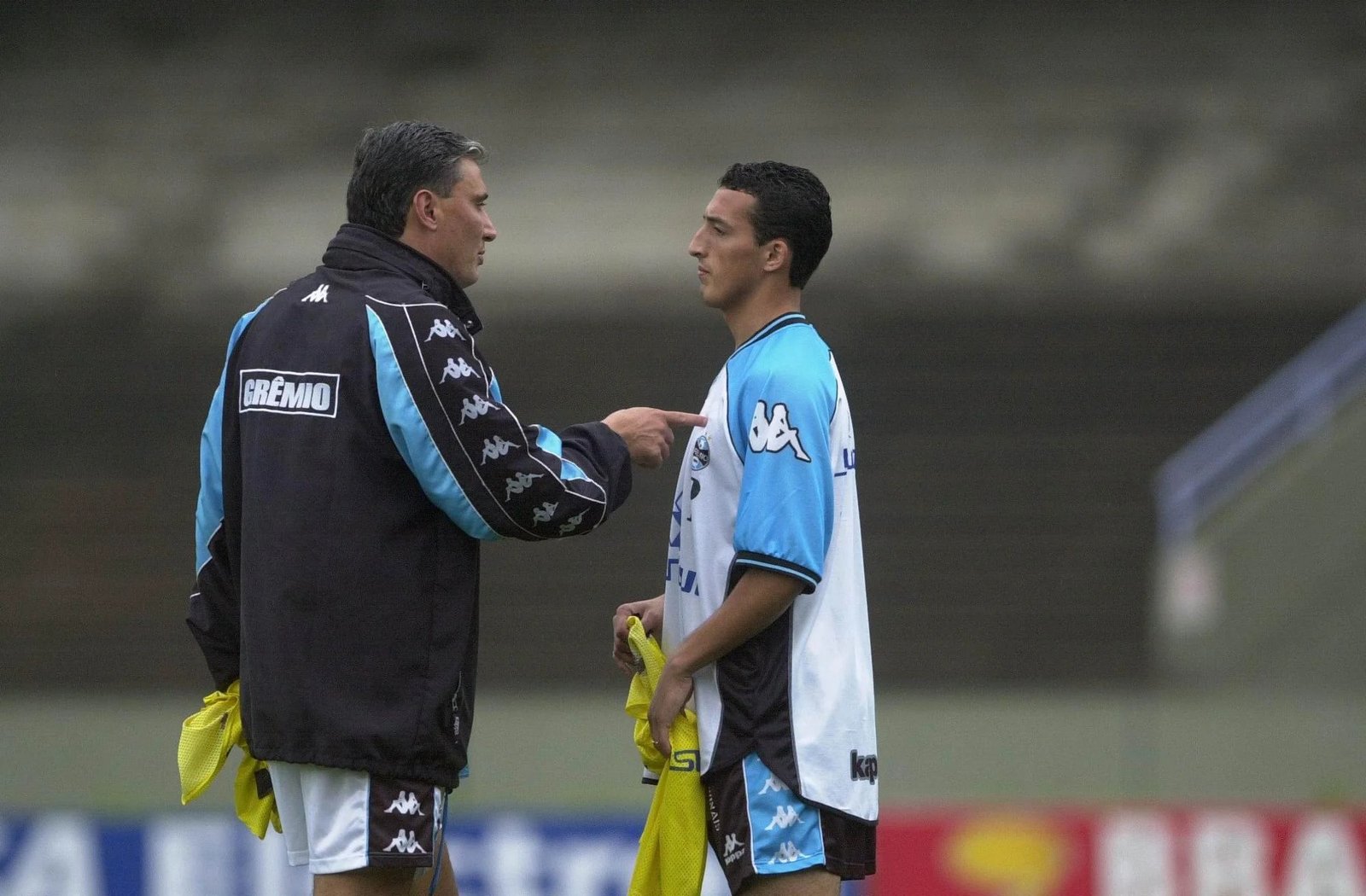 Ex-volante Émerson era da base do Grêmio e foi campeão da Copa do Brasil de 2001