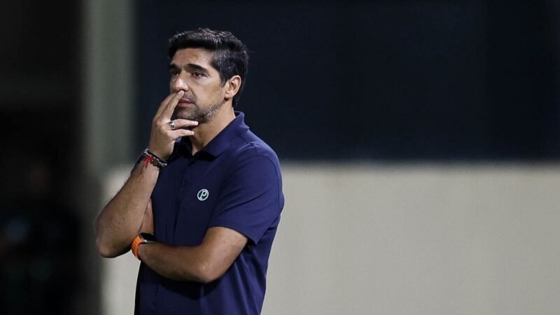 Abel elogia esforço do Palmeiras e cutuca sobre final da Libertadores: “Está lá por mérito, sem asterisco”