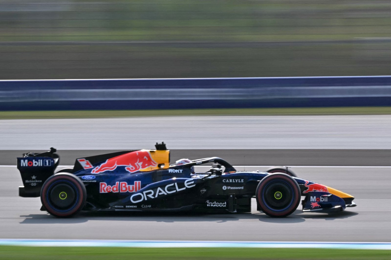 GP do Bahrein: Verstappen faz primeira pole de 2026, e Bortoleto é 10º; veja grid