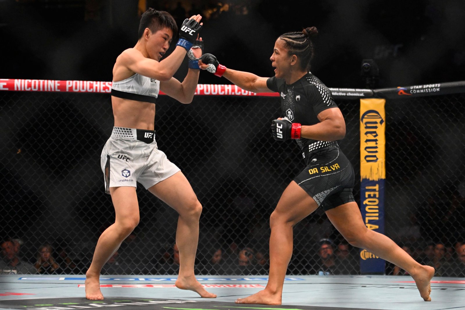 UFC: Natália Silva vence Wang Cong e conquista cinturão do peso-mosca