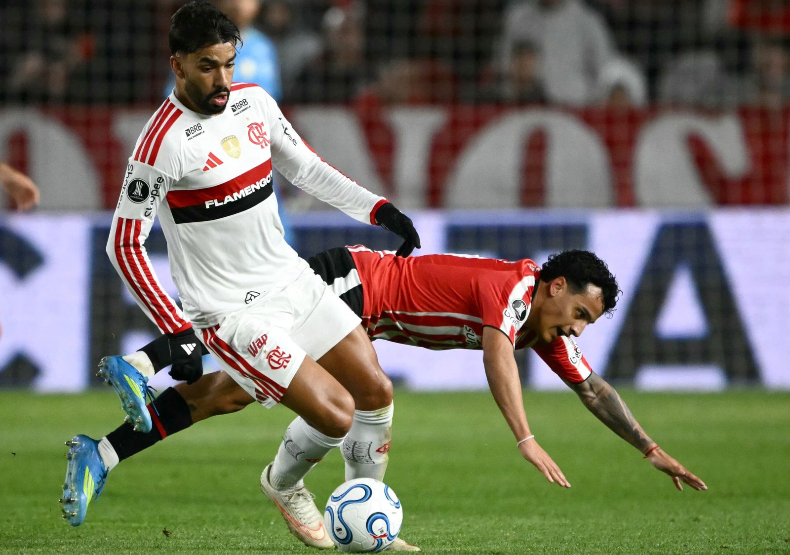 Técnico do Estudiantes elogia domínio contra o Flamengo: “Eles não criaram nada”