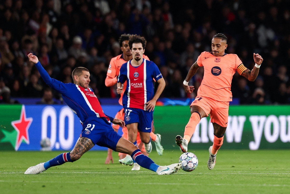Raphinha tira peso de primeira derrota do Barcelona e projeta reencontro com o PSG: “Possibilidade grande”