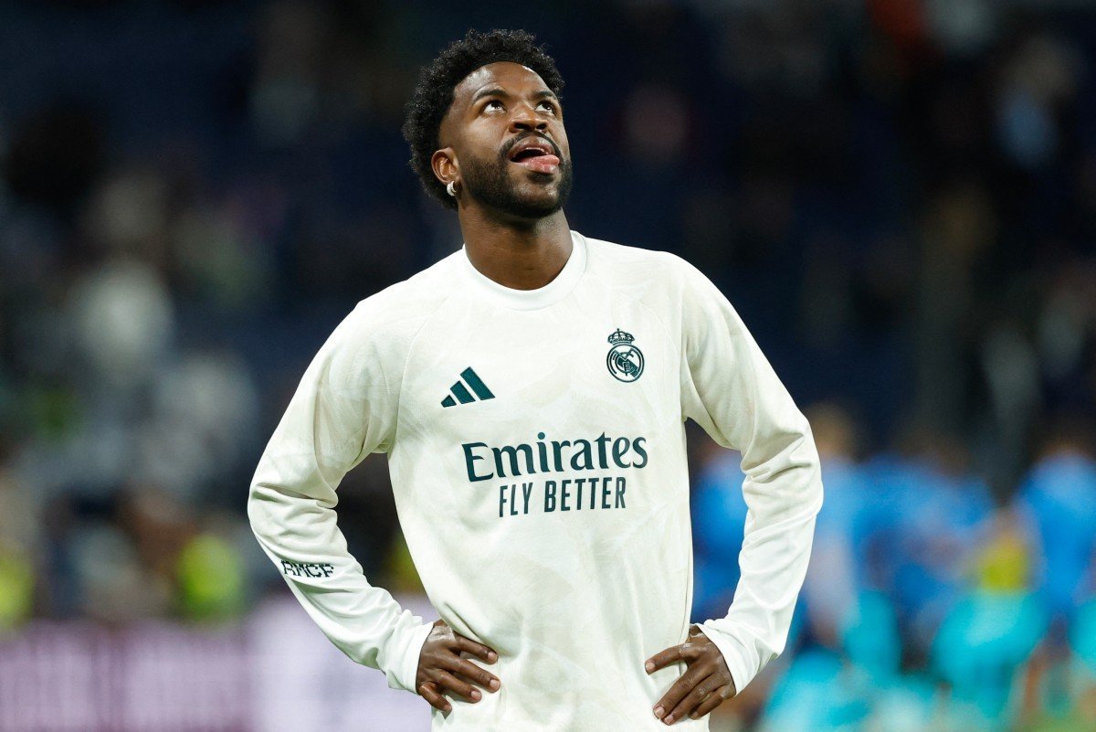 Mourinho vê suspensão longa como chance para Vini Jr. recuperar futebol no Real Madrid