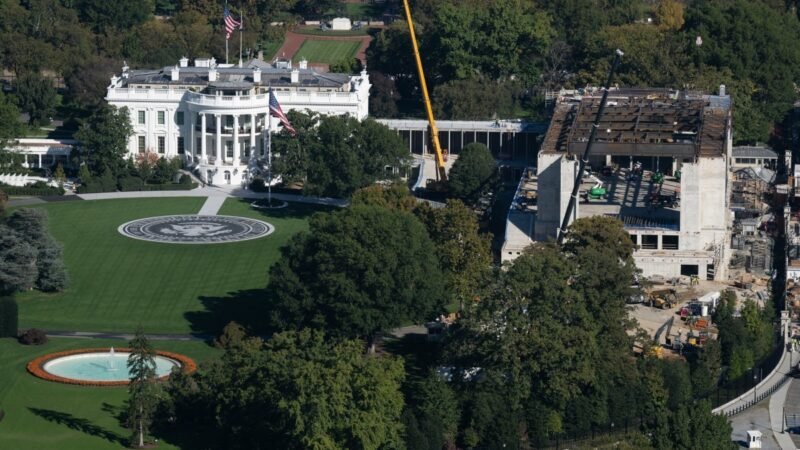 Justiça suspende corte de árvores em campo de golfe que Trump quer reformar em Washington