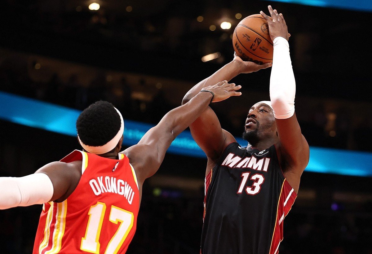 Bam Adebayo comanda primeira vitória do Miami Heat e vira maior reboteiro da história da franquia