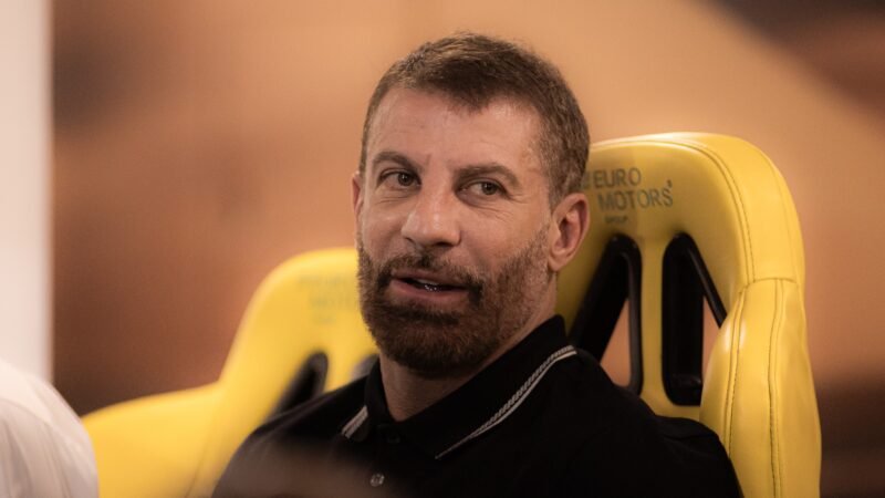Pedrinho critica negativas ao Vasco para jogar no Maracanã: “Vão me acuando e tirando alternativas”