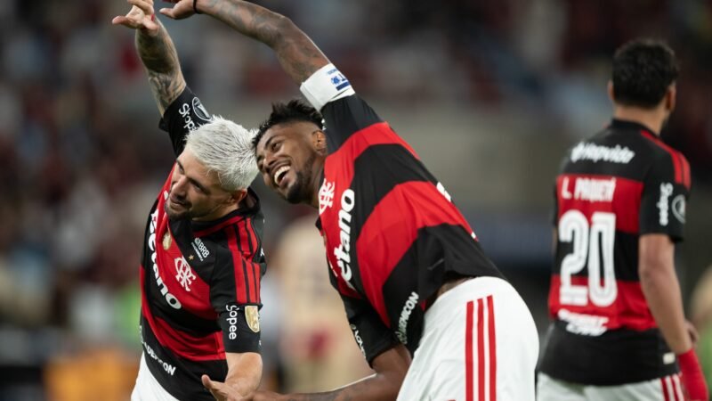 Ídolos do Flamengo, Bruno Henrique e Arrascaeta tentam nova marca histórica na Libertadores
