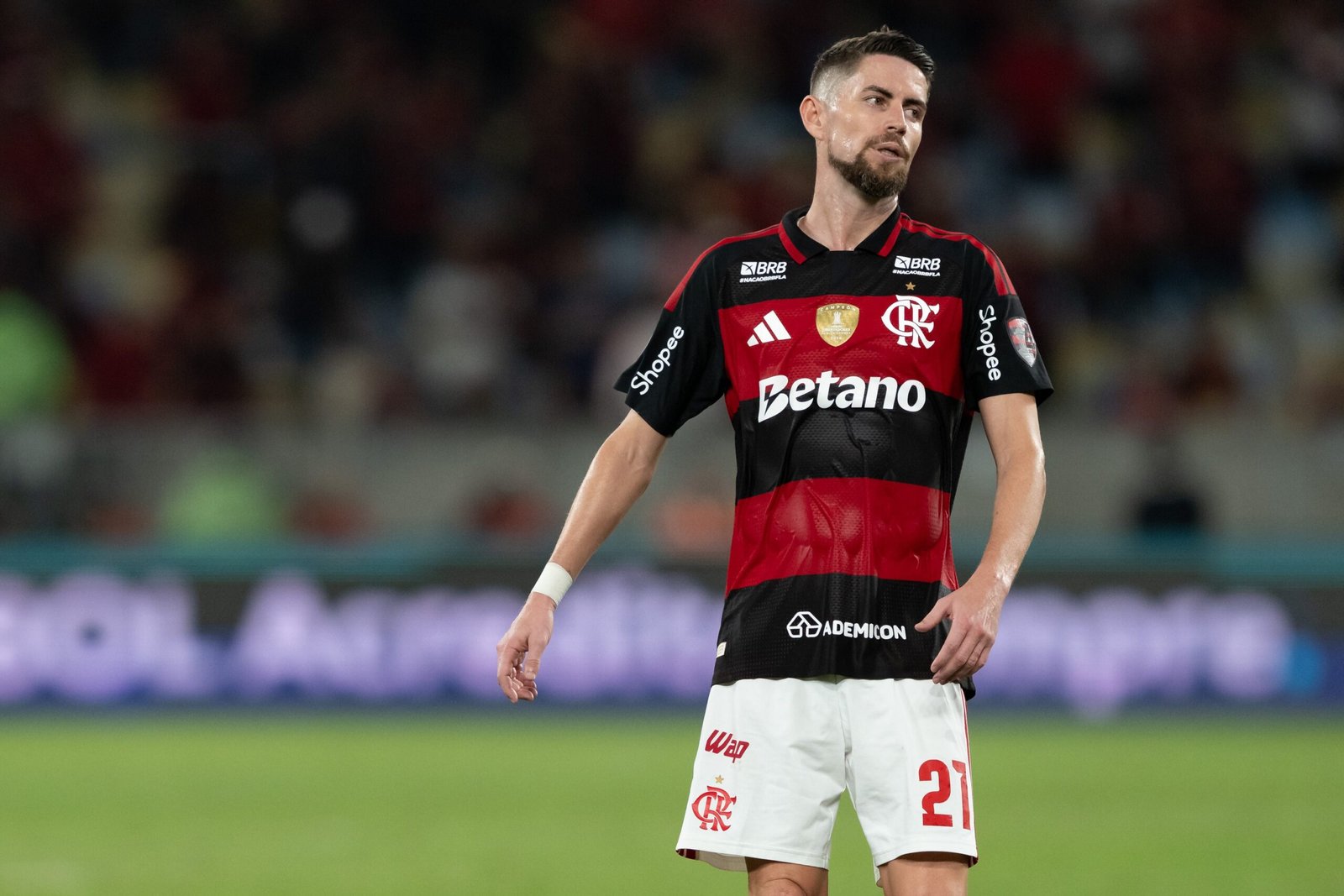 Jorginho volta ao Flamengo após suspensões; veja retrospecto com e sem o volante