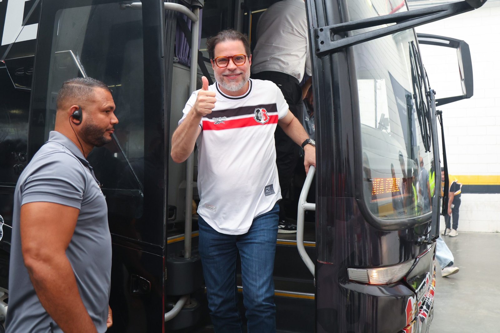 Presidente do Santa Cruz defende manutenção de base do time para 2027: “Grande parte vai ficar”