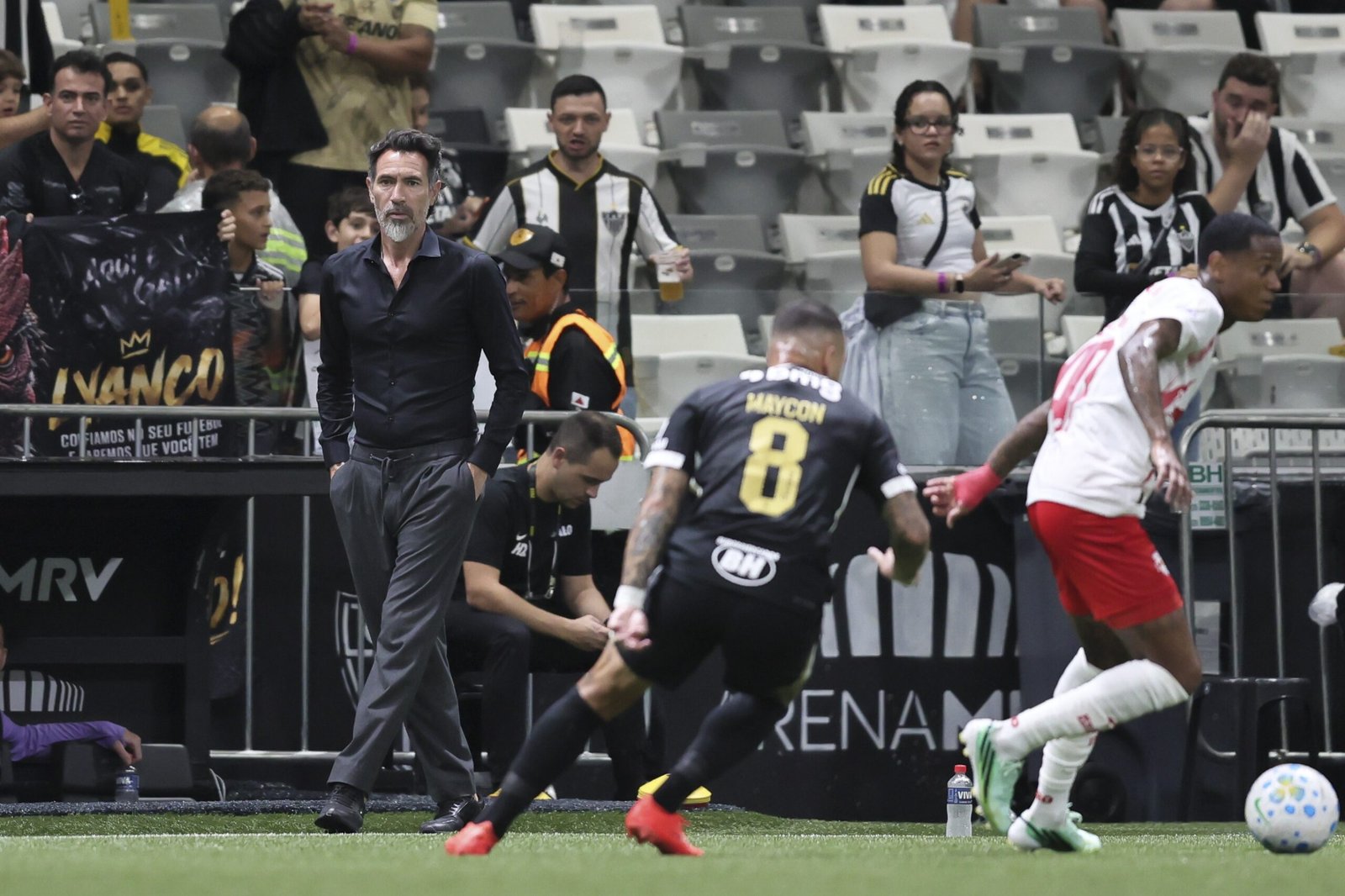 Domínguez aponta quem fez a diferença para a vitória do Atlético-MG e faz alerta ao time