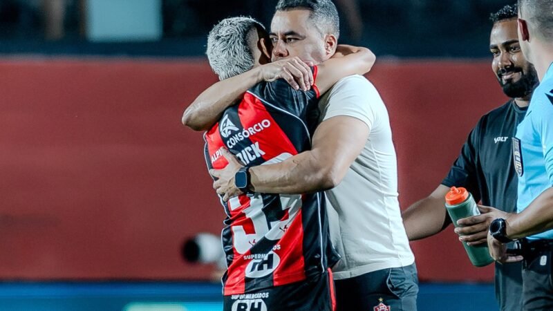 Erick reencontra protagonismo no Vitória e faz Série A com melhores números da carreira