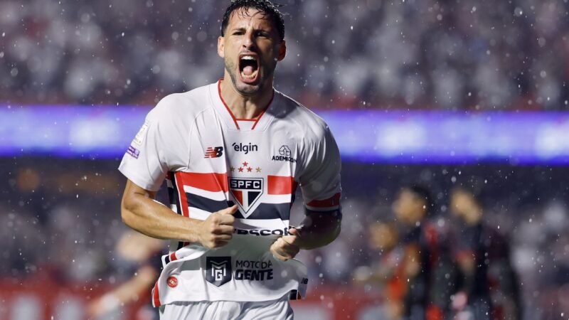 De olho no Vasco, São Paulo poupa Calleri em reapresentação
