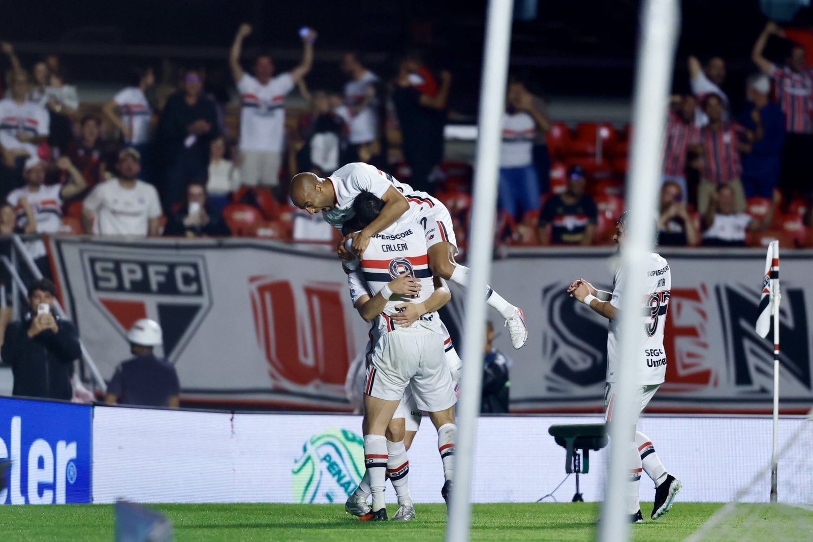 Trio reunido: São Paulo volta a ter Lucas, Luciano e Calleri à disposição após cinco meses