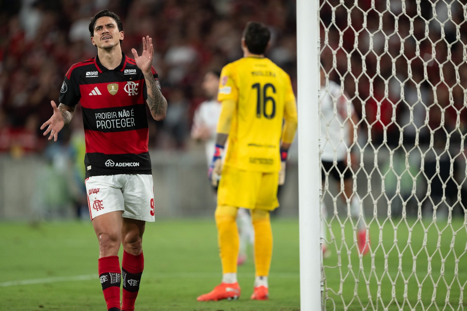 Pedro fecha mata-mata da Libertadores sem gol pela quinta vez em sete anos no Flamengo