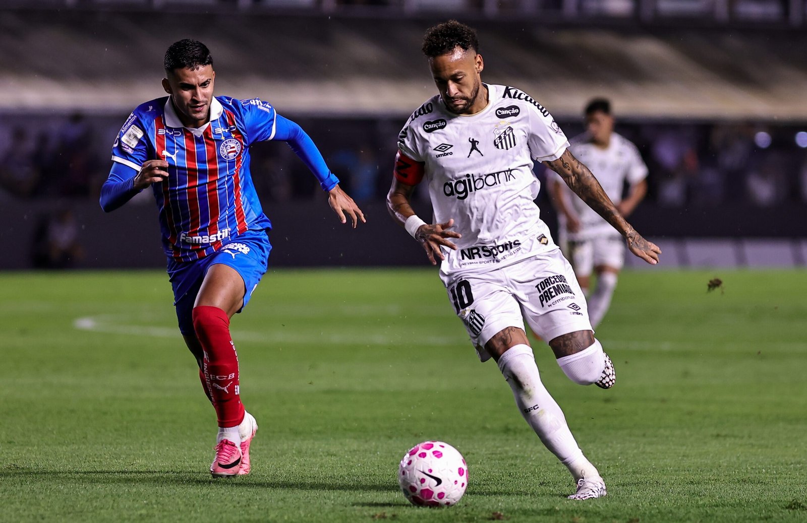 Rodrigo Nestor explica discussão com Neymar em Santos x Bahia: “Falhou como pessoa”
