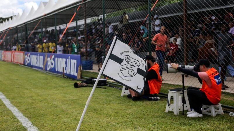 Meia Noite ganha certificado de clube formador
