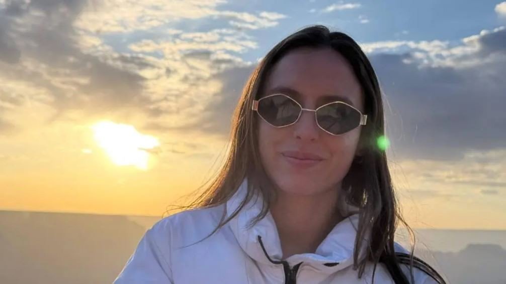 Atriz brasileira presa pelo ICE em aeroporto recebe autorização para deixar EUA voluntariamente, diz família