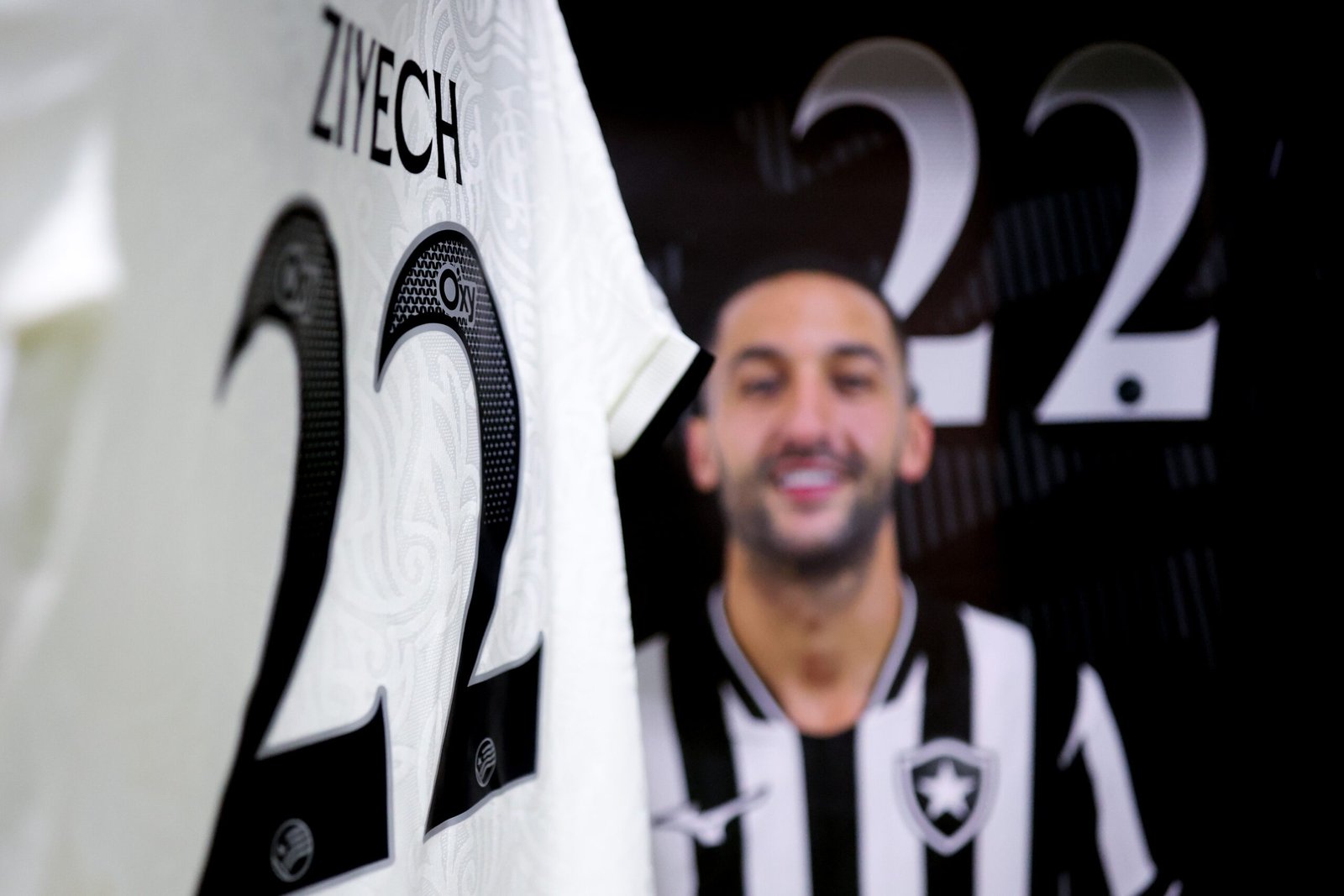 Botafogo usa Ziyech para internacionalizar marca e projeta entrada no mercado do Marrocos