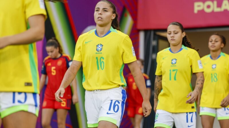 Estreante na Seleção, Clarinha se inspira em Angelina e busca trajetória “leve” com o Brasil