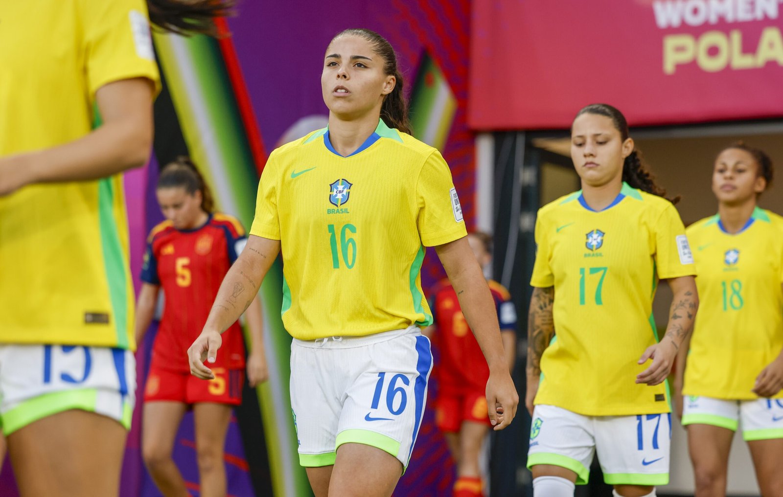 Estreante na Seleção, Clarinha se inspira em Angelina e busca trajetória “leve” com o Brasil