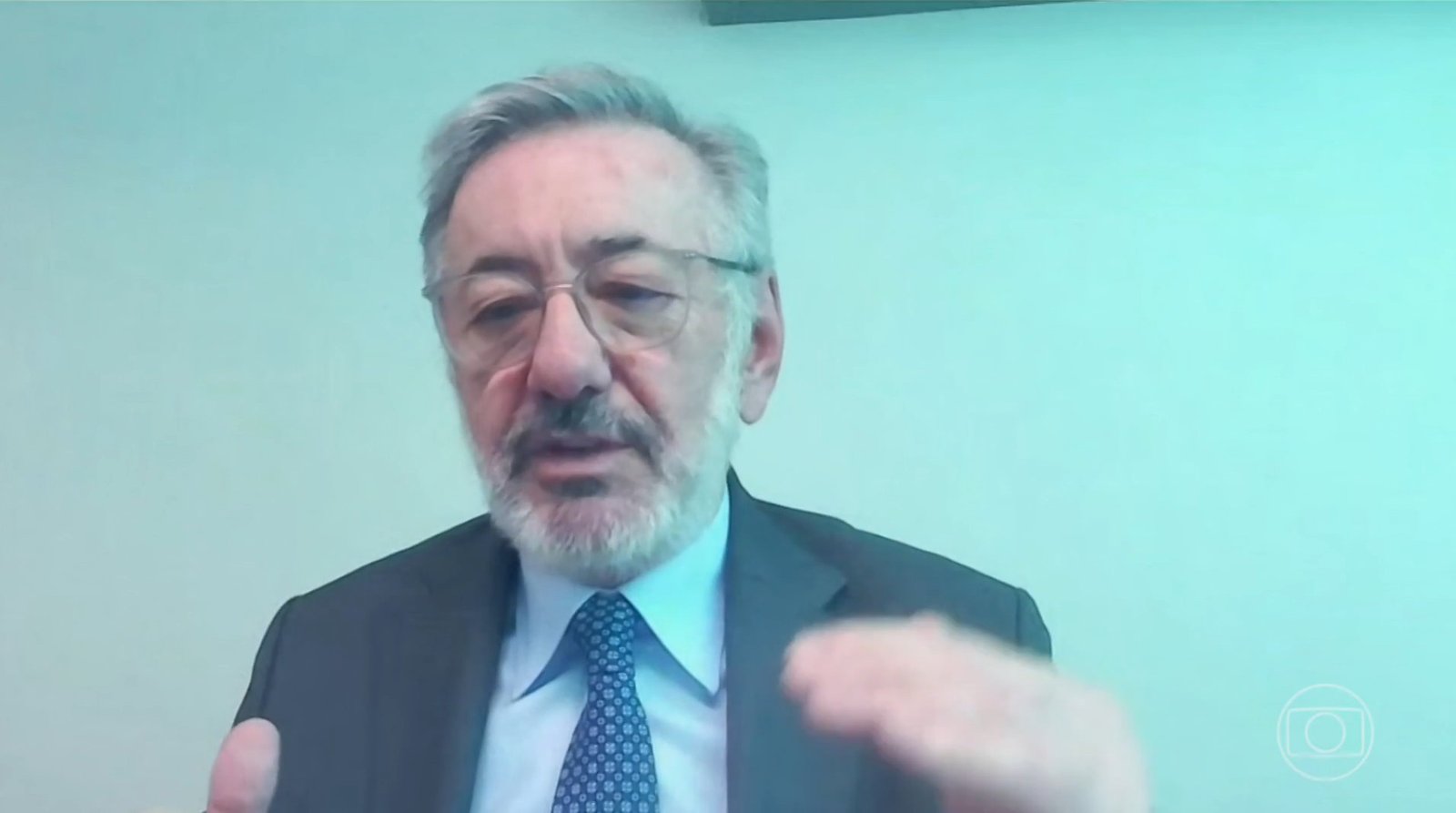 Ministro da Indústria aposta em superávit comercial de US$ 90 bilhões em 2026, acima da previsão oficial