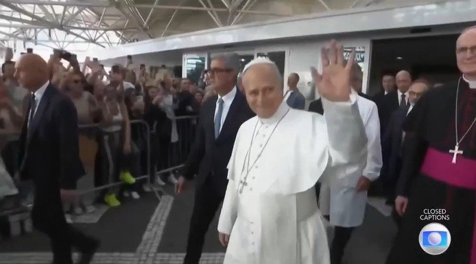 Papa recebe alta do hospital depois de cirurgia para remover câncer no pulmão