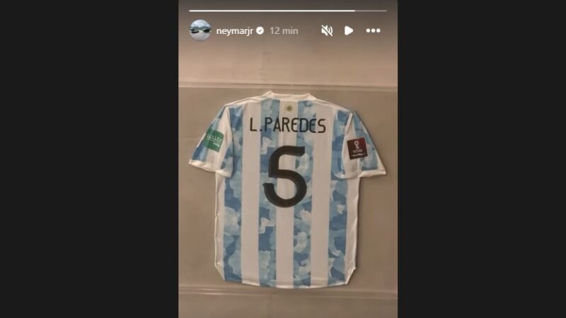 Neymar publica vídeo de camisa de Paredes, algoz do Vasco na Sul-Americana
