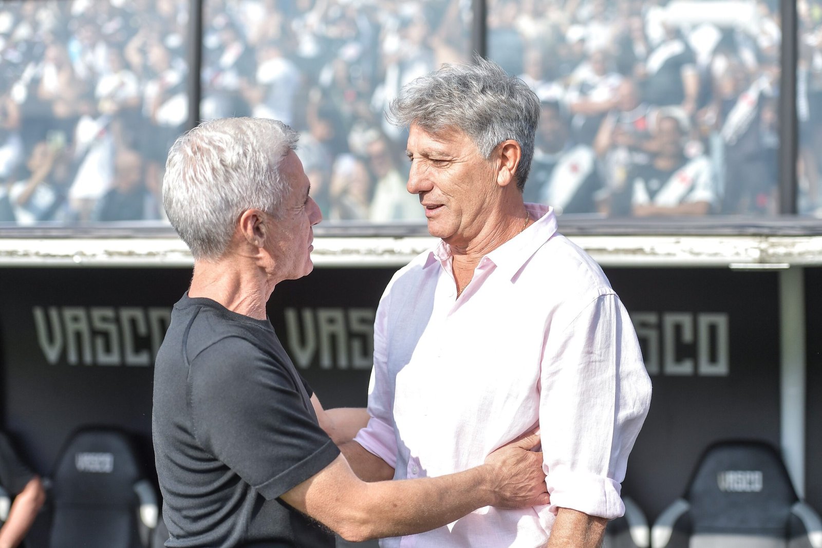 Entre a esperança e a tribulação: o que ocorreu no Grêmio após a saída de Luís Castro