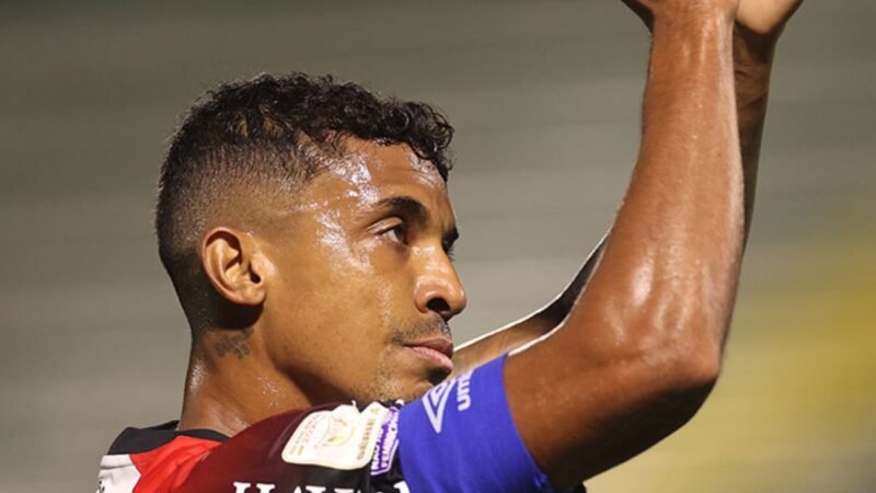 Capitão do Athletico, Luiz Gustavo sinaliza permanência para 2027: “Fechar os 40 anos”
