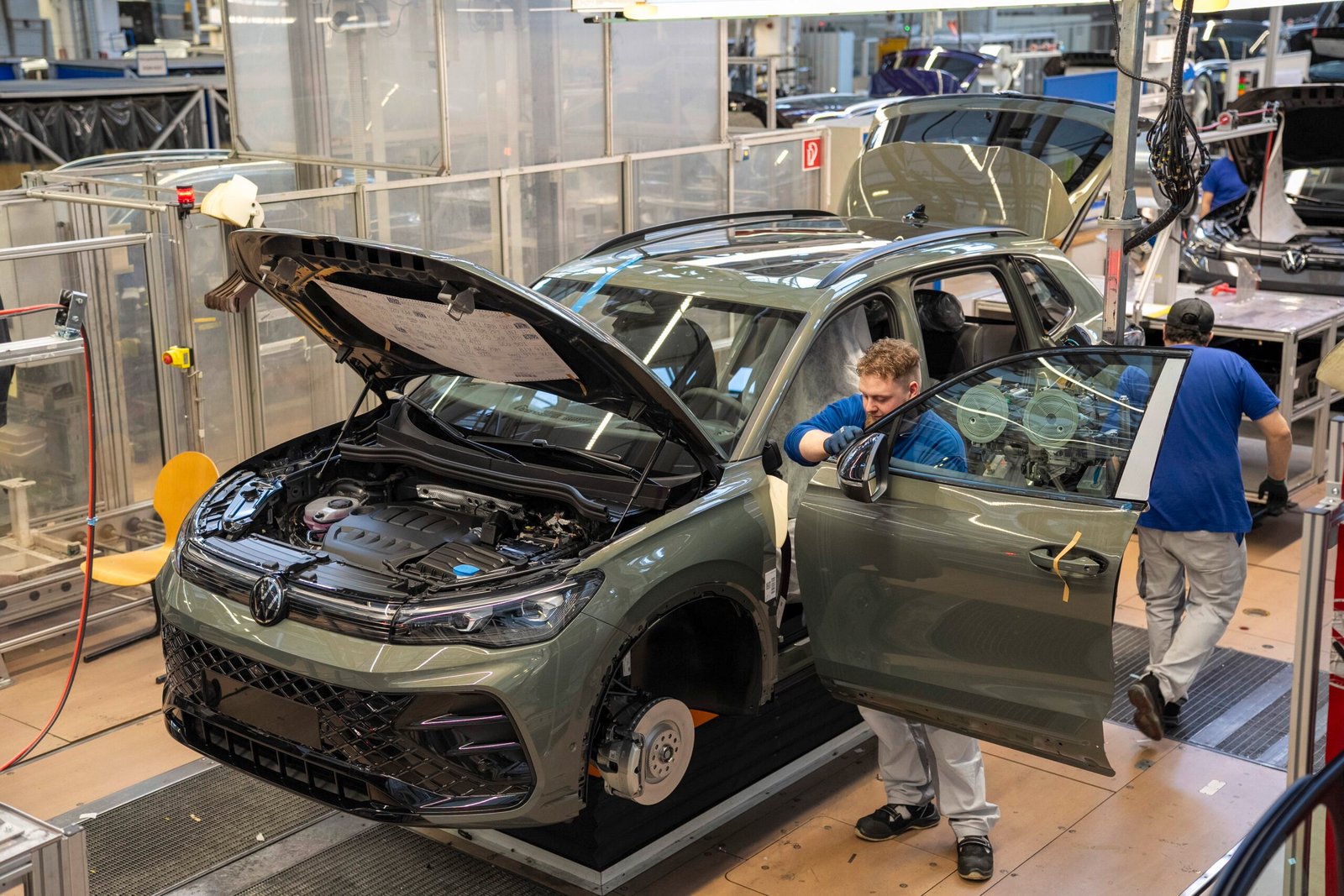 Funcionários da Volkswagen na Alemanha ameaçam greve se empresa não cumprir acordos salariais