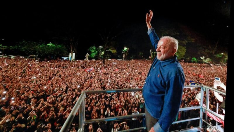 ‘O líder político mais influente da América Latina freia avanço da direita’: imprensa mundial repercute reeleição de Lula