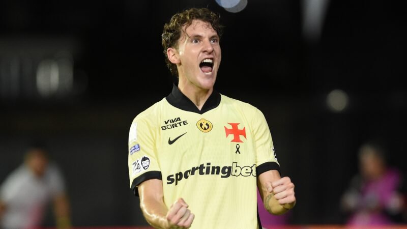 Escalação do Vasco: Colidio e Andrés Gómez voltam ao time contra o Corinthians