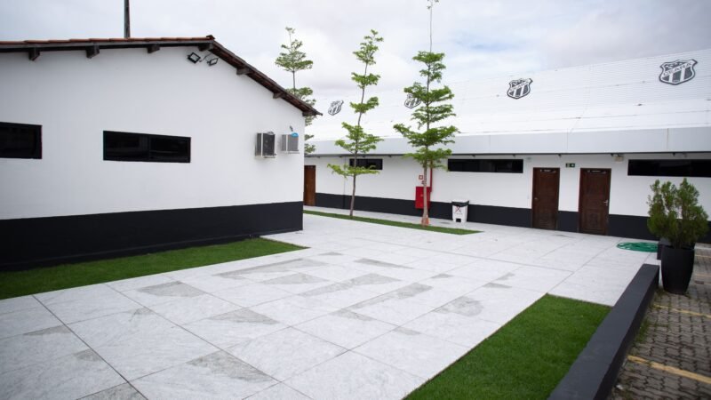 Em meio à crise financeira, conselheiros do Ceará bancam reformas em hotel do clube para reduzir custos