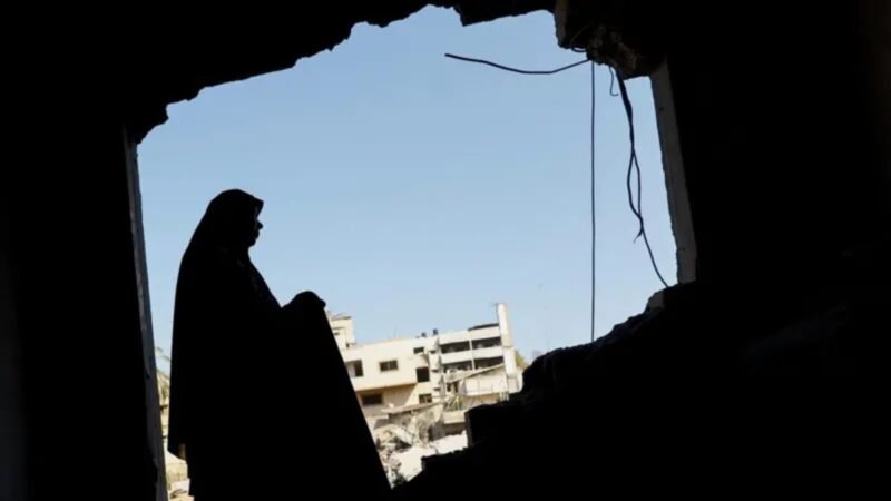 Como a guerra aumentou a violência sexual e os casamentos forçados de meninas e mulheres em Gaza
