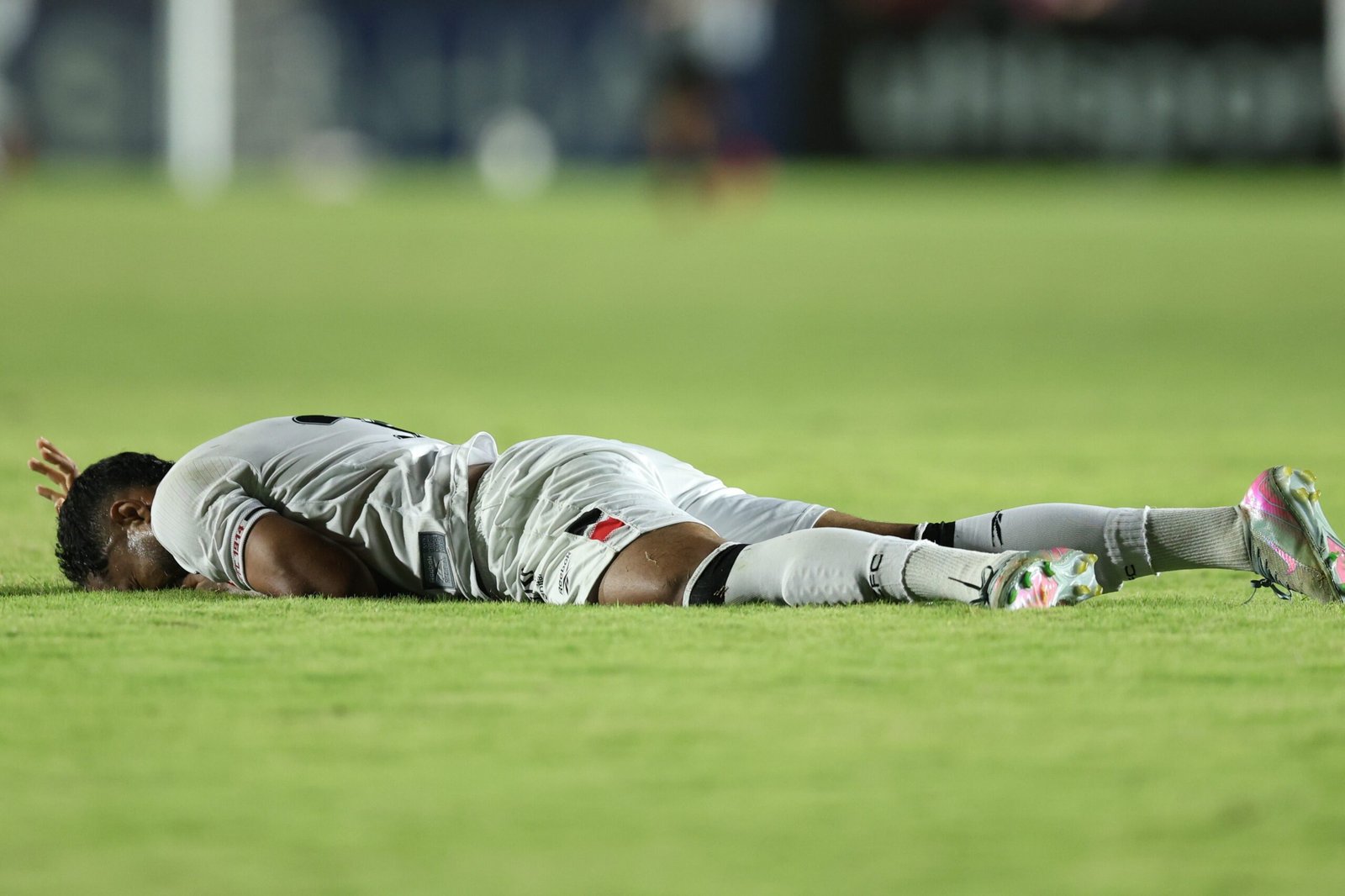 Jogadores do Santa Cruz lamentam perda da vaga na final da Série C: ” Todos tinham o sonho de vencer”