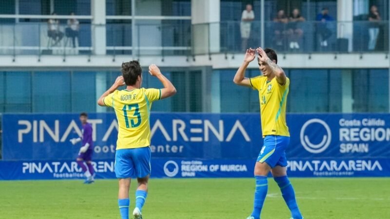 Igor Felisberto busca espaço no São Paulo e revela conselhos de Rafinha em meio à concorrência