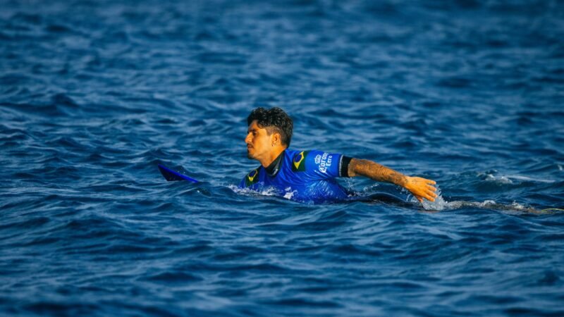 WSL: Medina bate Filipinho em duelo de campeões mudiais e vai às quartas de final de Peniche