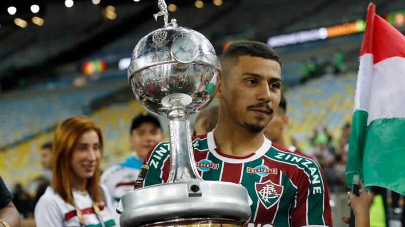 Ídolo do Fluminense, André detalha recusa ao Liverpool pelo sonho da Libertadores: “Era para mudar de vida”