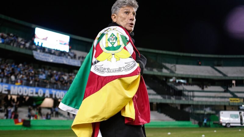 Na luta contra Z-4, Grêmio levará 4 mil torcedores de graça ao estádio que foi sua casa durante enchente