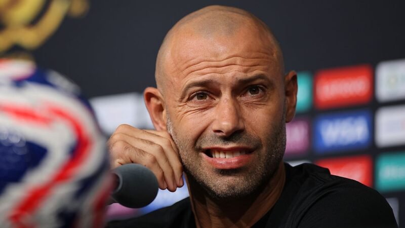 Corinthians tem obstáculos por Carille e Vojvoda; Mascherano é sondado, mas recusa