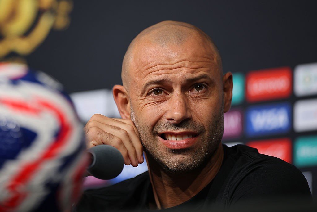 Corinthians tem obstáculos por Carille e Vojvoda; Mascherano é sondado, mas recusa
