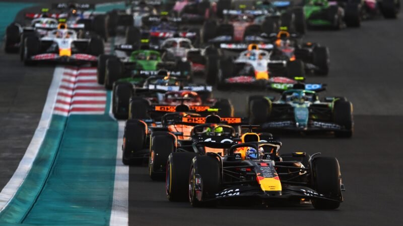 Presidente da F1 diz que GPs do Catar e Abu Dhabi vão encerrar a temporada