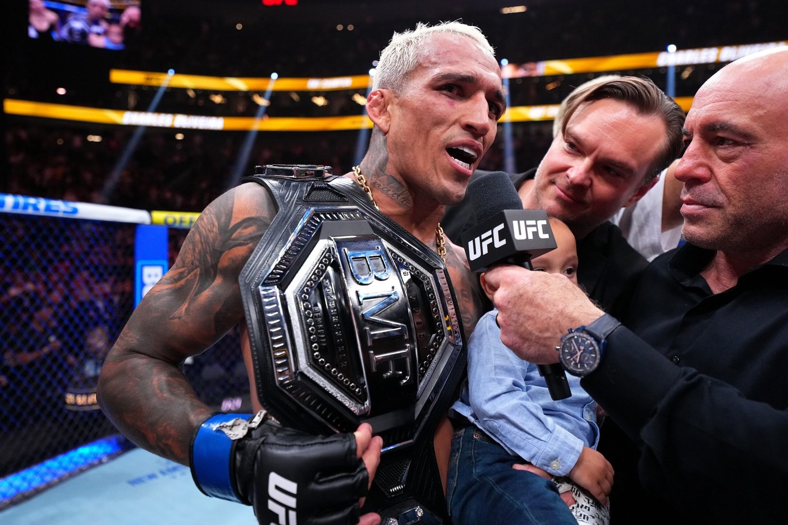 Charles do Bronx defende cinturão BMF do UFC em dezembro contra Diego Lopes