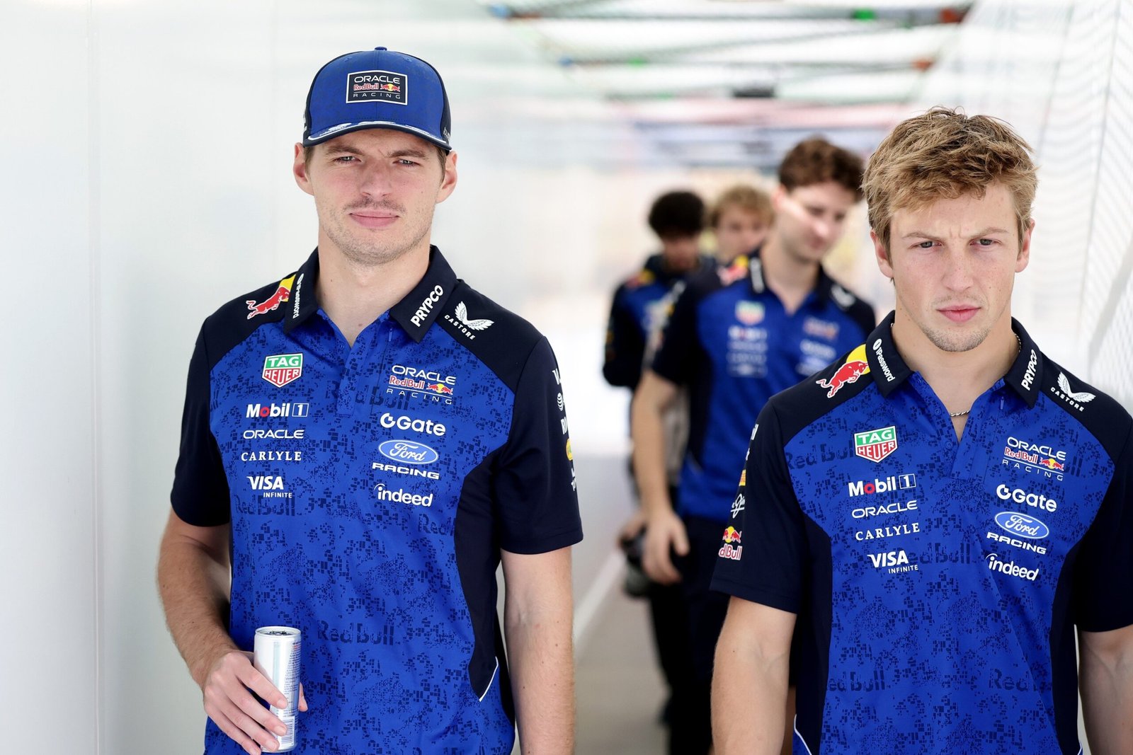 Verstappen e Lawson são punidos após toque em treino no GP do México