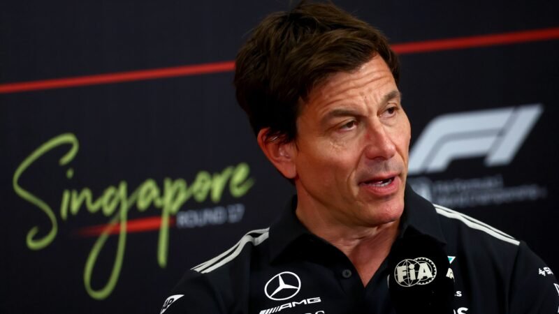 Chefe da Mercedes elogia reação da Red Bull e aposta em rival para 2027